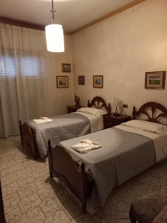 Bed and Breakfast Casa Guerrino LʼAquila Exterior foto