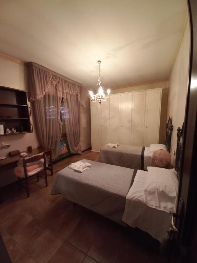 Bed and Breakfast Casa Guerrino LʼAquila Exterior foto